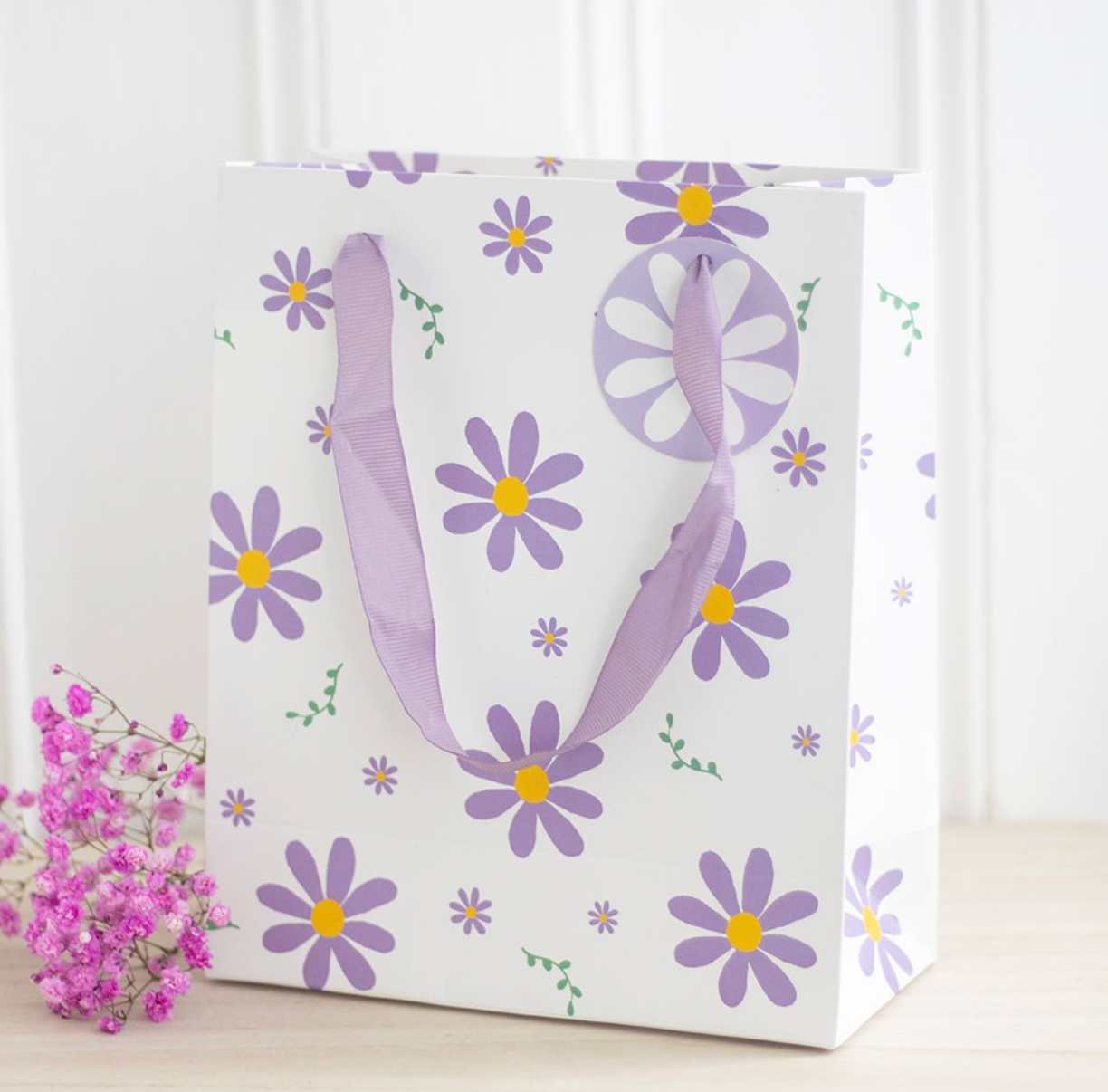 23cm Medium Purple Daisy Gift Bag