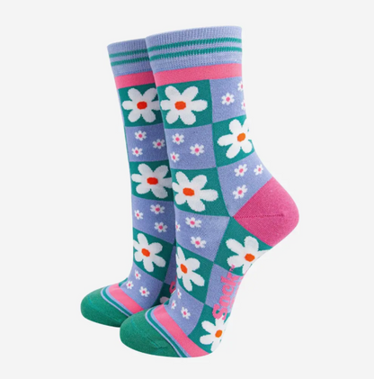 Flower Checkerboard Bamboo Socks In Blue