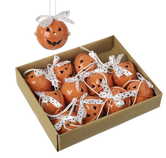 hanging metal pumpkin set
