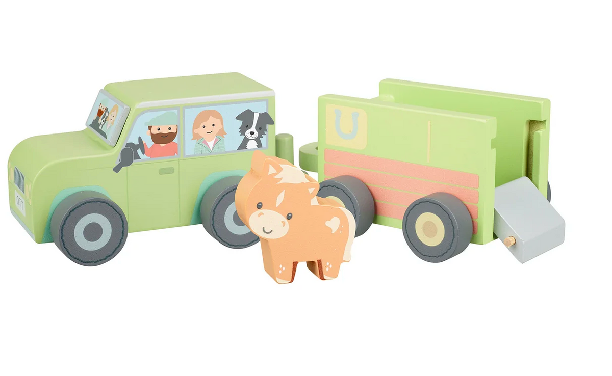 Wooden Farm 4x4 with Horse Box & Horse