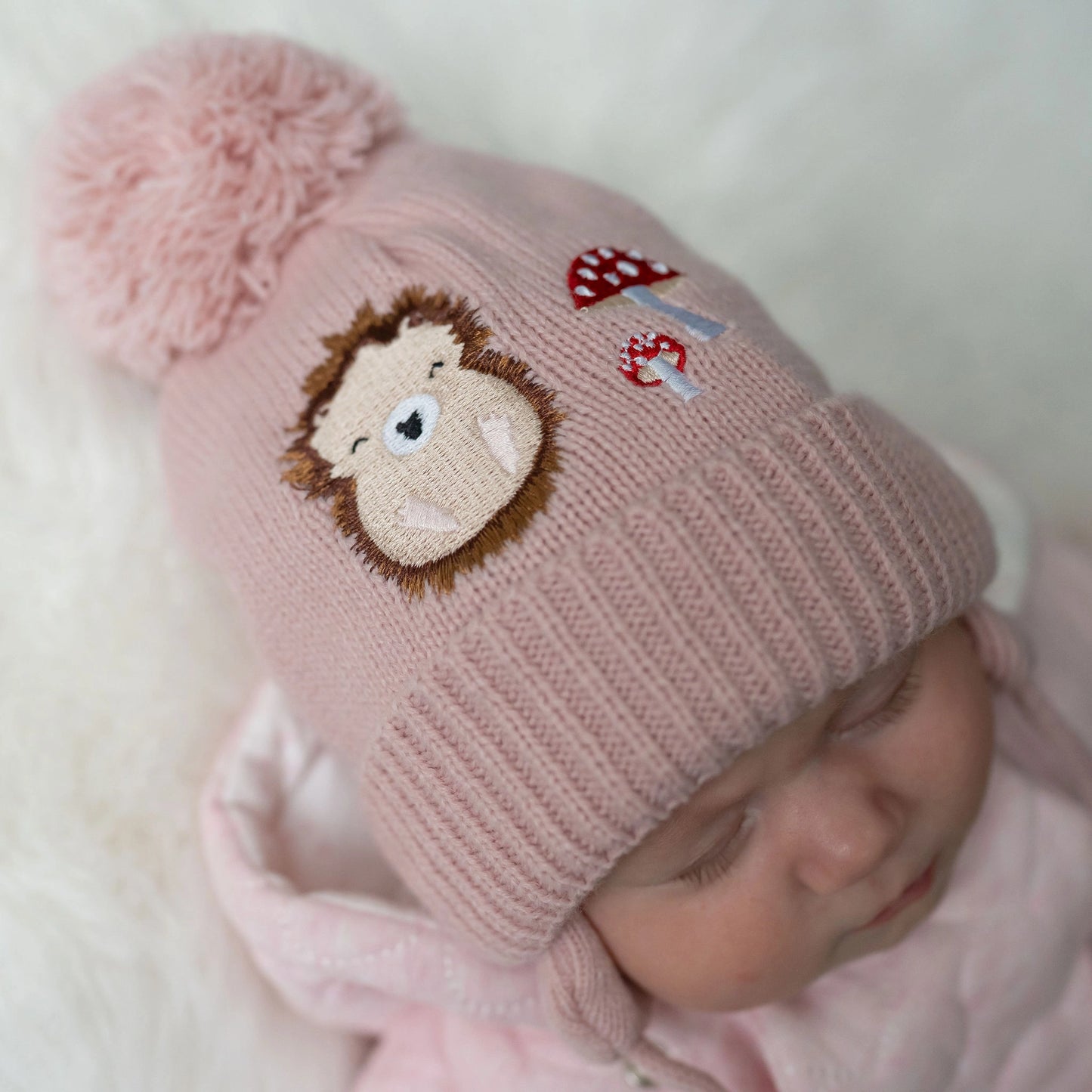 Woodland Wooly Hat & Mittens