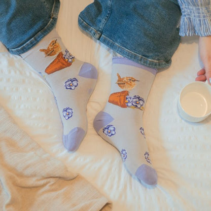 'POTTERING ABOUT' WREN SOCKS image 0